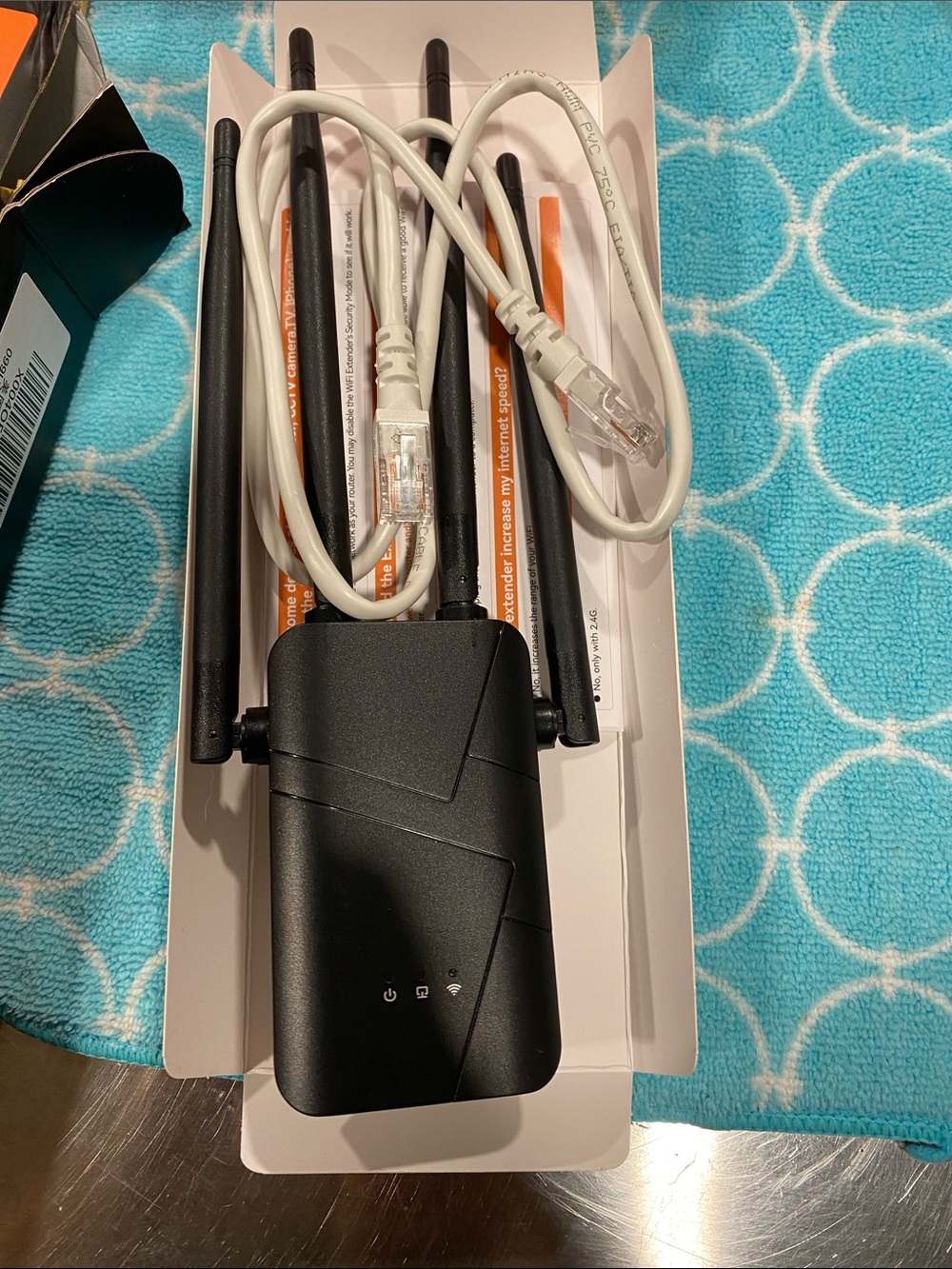 WiFi Range Extender - Picture 2 of 5